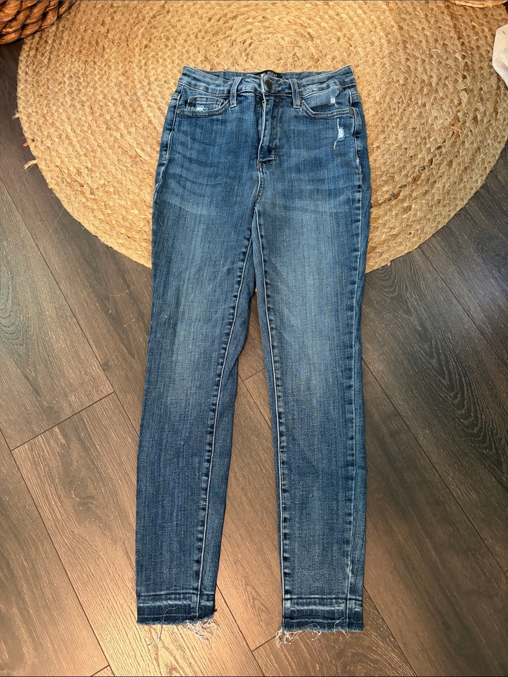 Judy Blue Distressed High-Rise Skinny Jeans in Dark Blue Wash 5/27